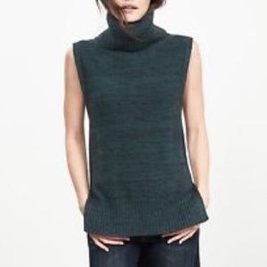 BR Chunky sleeveless turtleneck sweater